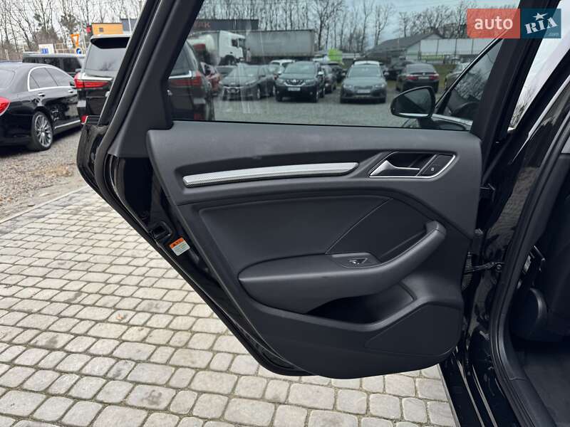 Седан Audi A3 2018 в Виннице