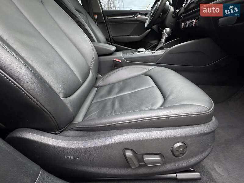 Седан Audi A3 2018 в Виннице