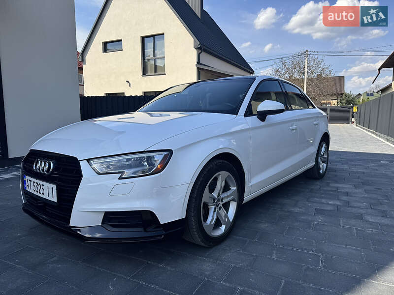 Седан Audi A3 2017 в Коломые