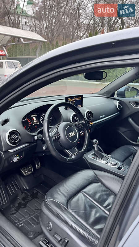 Седан Audi A3 2015 в Киеве