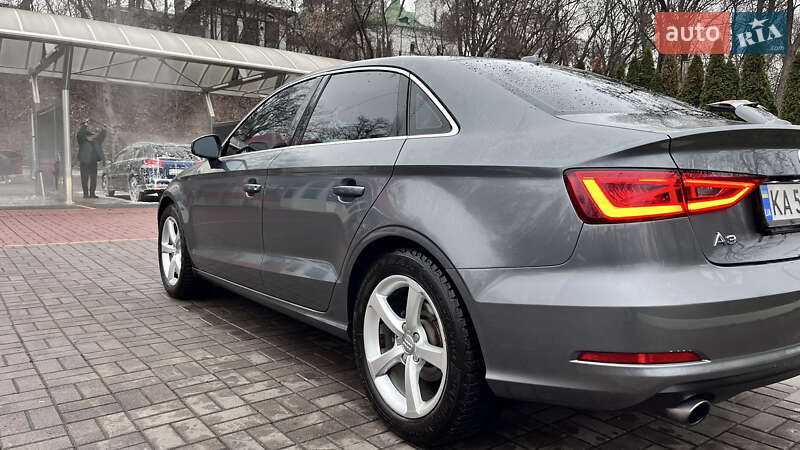 Седан Audi A3 2015 в Киеве