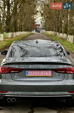 Седан Audi A3 2017 в Рівному