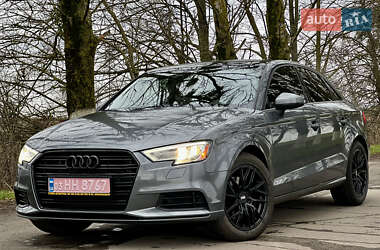 Седан Audi A3 2017 в Рівному