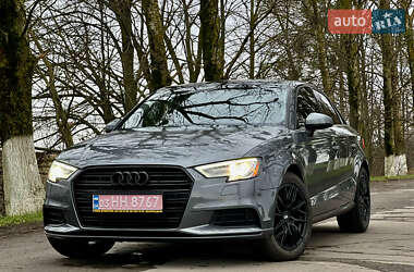 Седан Audi A3 2017 в Рівному