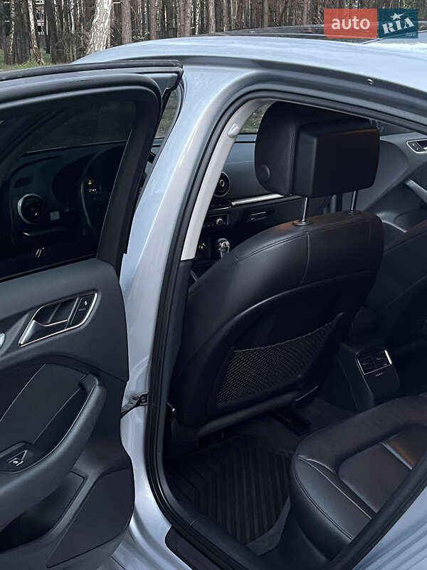 Седан Audi A3 2014 в Киеве