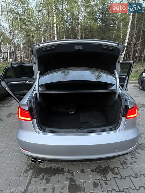 Седан Audi A3 2014 в Киеве