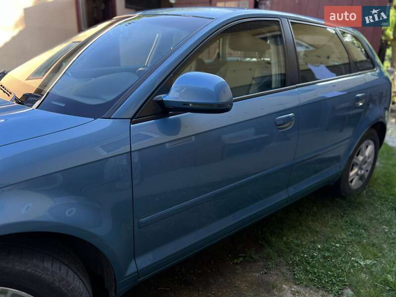 Хетчбек Audi A3 2010 в Ужгороді