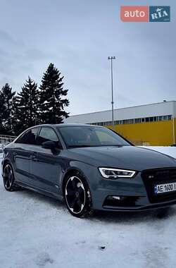Седан Audi A3 2016 в Запоріжжі