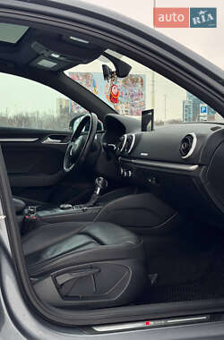 Седан Audi A3 2016 в Запоріжжі
