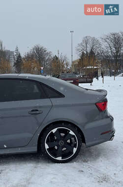 Седан Audi A3 2016 в Запоріжжі