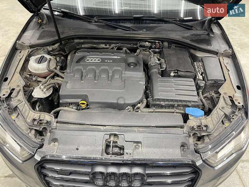 Седан Audi A3 2015 в Дніпрі