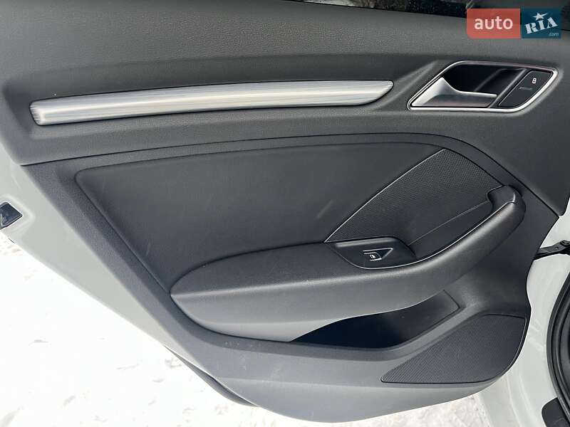 Седан Audi A3 2014 в Києві