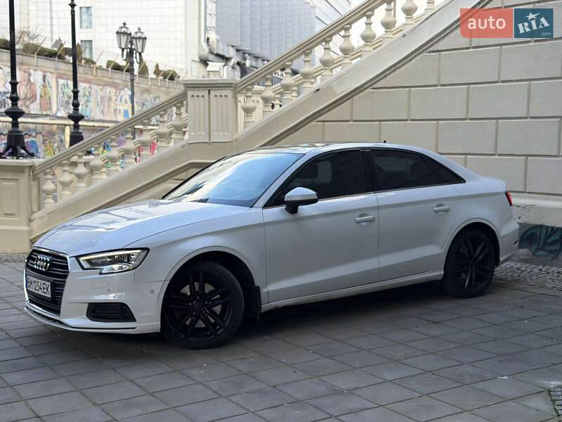 Седан Audi A3 2014 в Одесі
