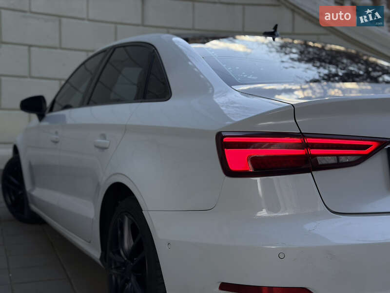 Седан Audi A3 2014 в Одесі