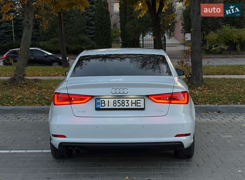 Седан Audi A3 2016 в Черкассах