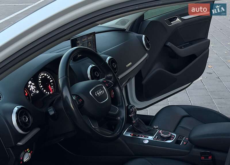 Седан Audi A3 2016 в Черкассах