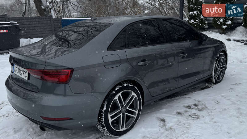 Седан Audi A3 2017 в Ізюмі