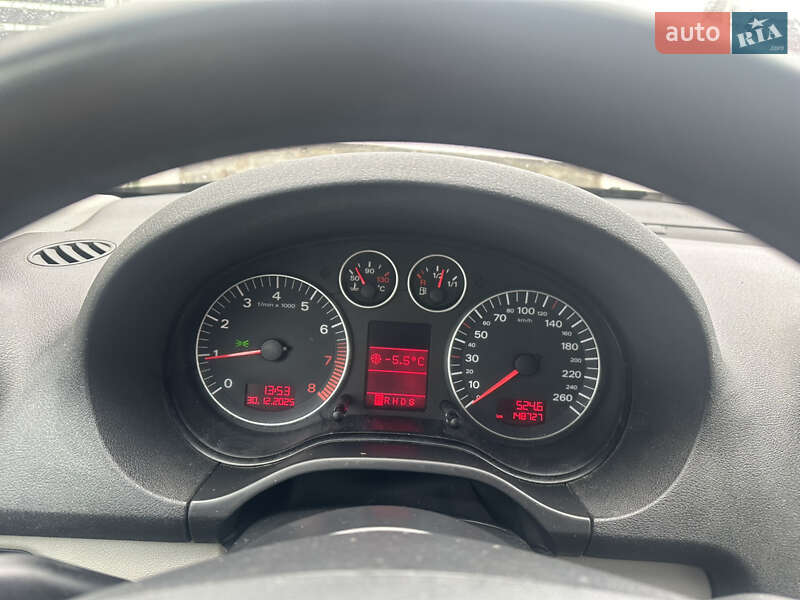 Хэтчбек Audi A3 2004 в Рахове
