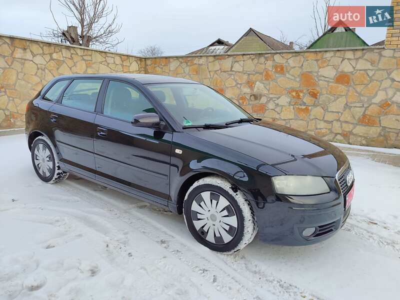 Хэтчбек Audi A3 2006 в Черновцах