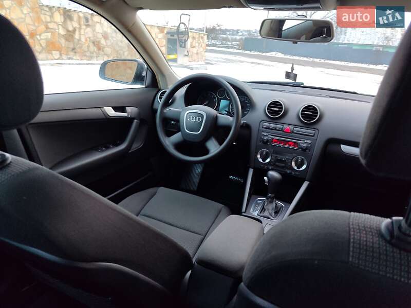 Хэтчбек Audi A3 2006 в Черновцах
