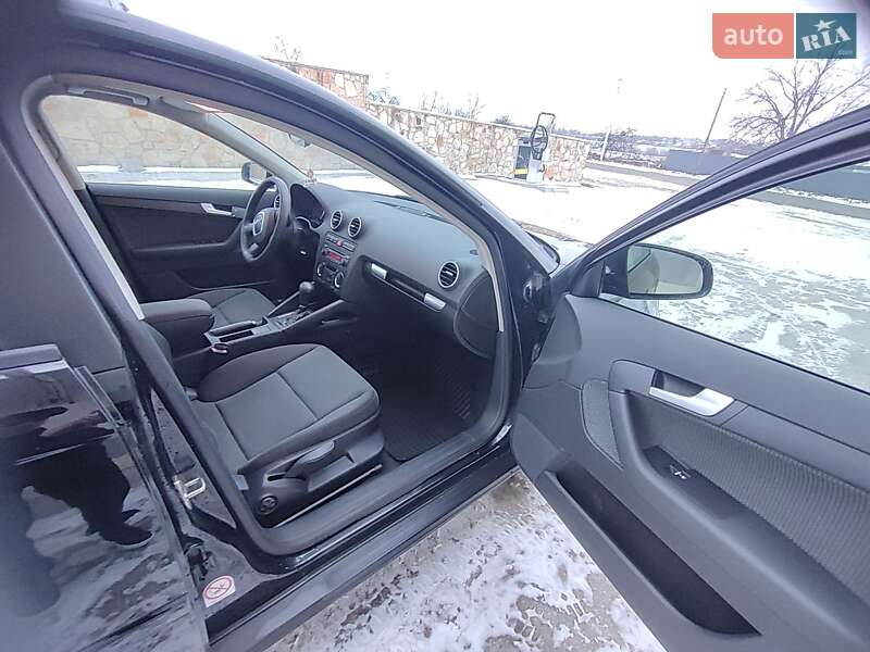 Хэтчбек Audi A3 2006 в Черновцах