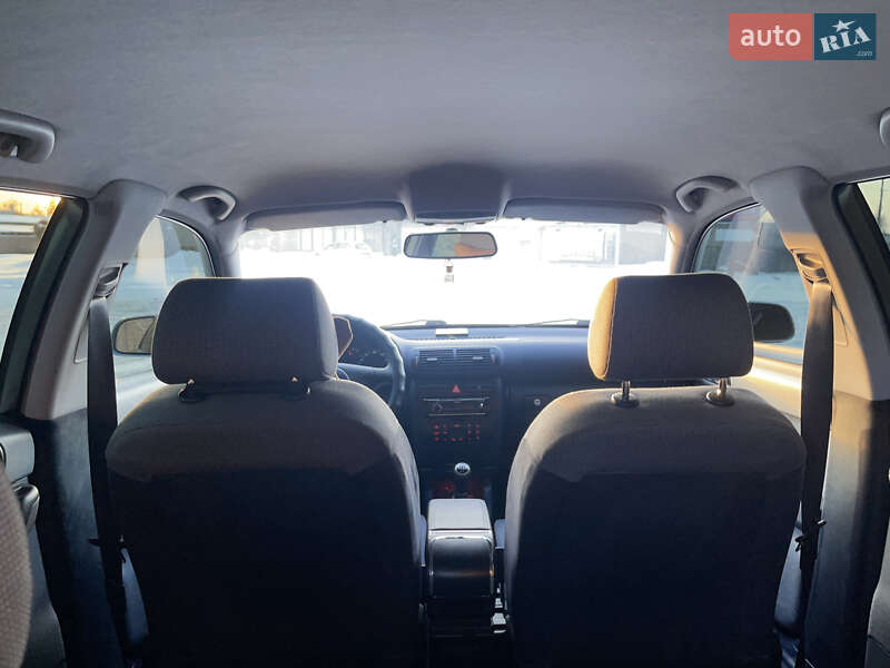 Хэтчбек Audi A3 2001 в Чернигове