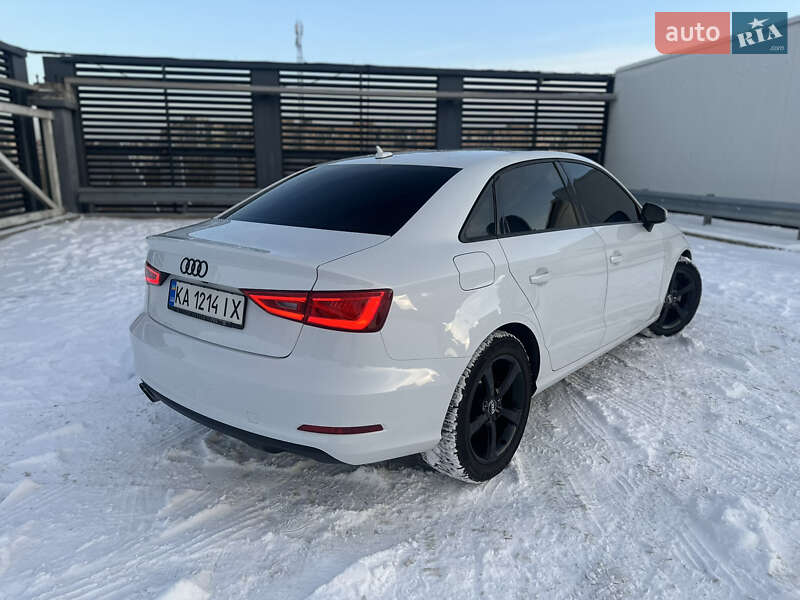 Седан Audi A3 2014 в Києві