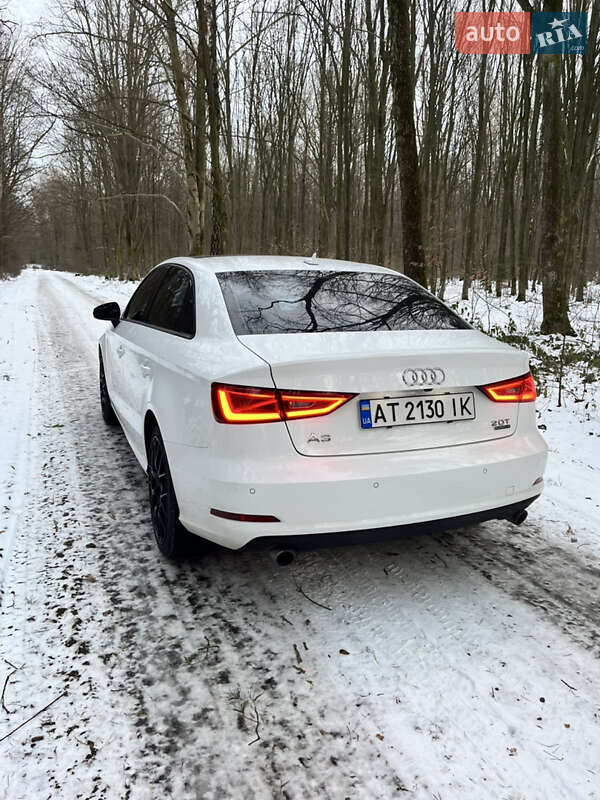 Седан Audi A3 2016 в Ивано-Франковске