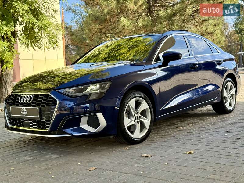 Седан Audi A3 2022 в Дніпрі