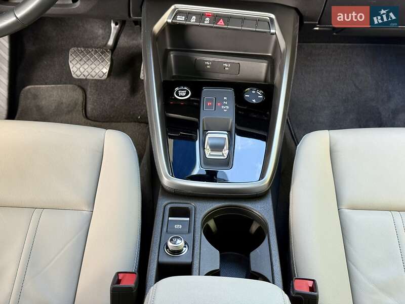 Седан Audi A3 2022 в Дніпрі
