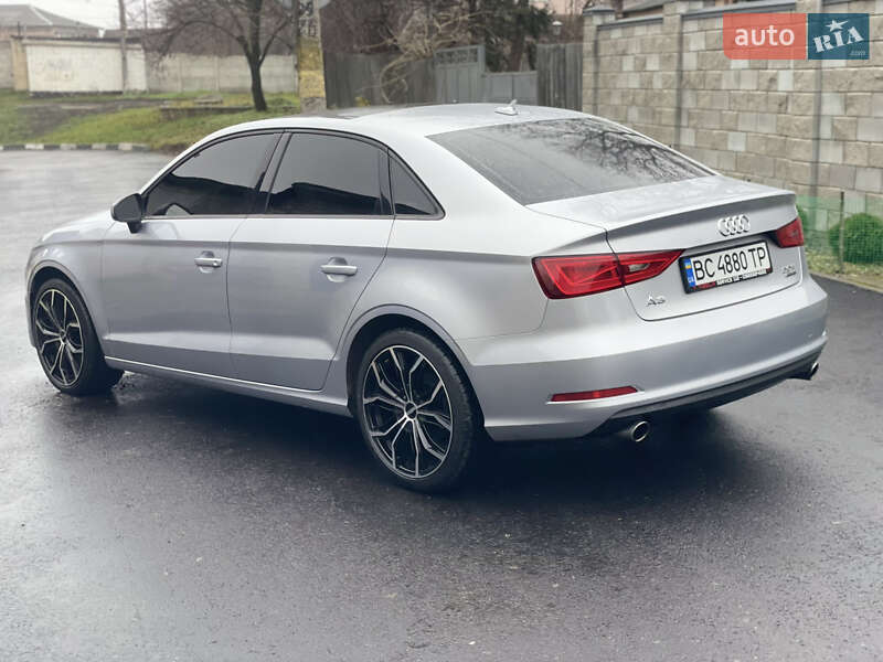 Седан Audi A3 2015 в Харькове