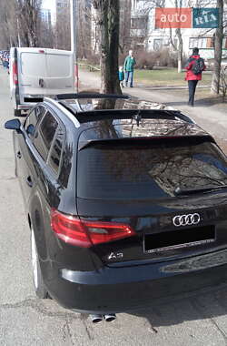 Хэтчбек Audi A3 2016 в Киеве