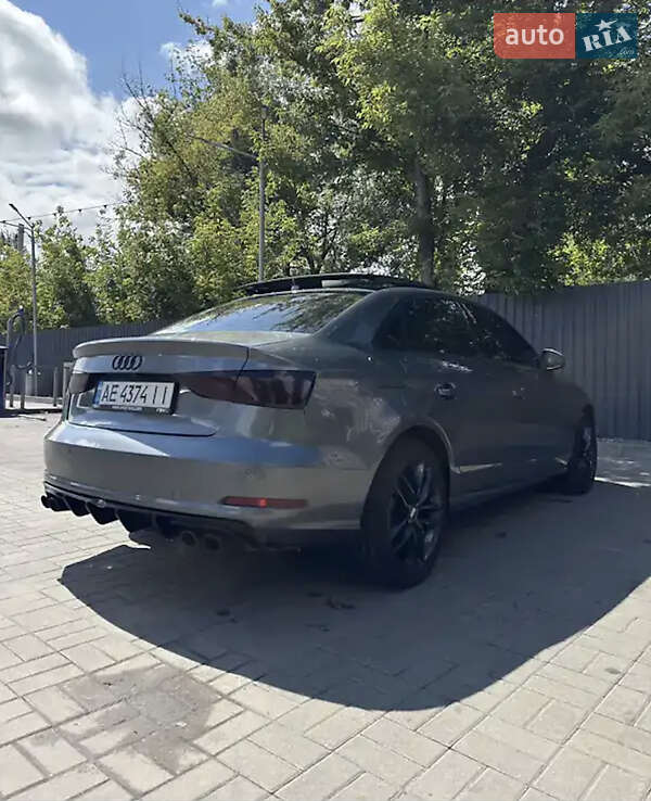 Седан Audi A3 2016 в Тернополе