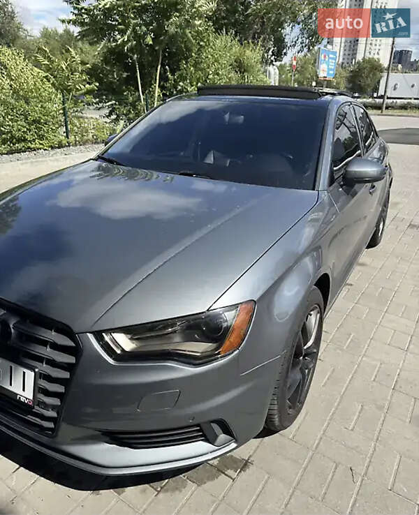 Седан Audi A3 2016 в Тернополе