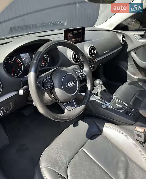 Седан Audi A3 2016 в Тернополе
