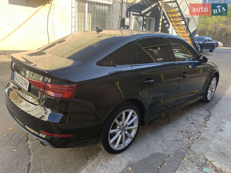 Седан Audi A3 2014 в Киеве