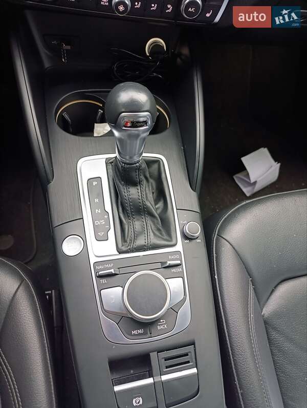 Седан Audi A3 2018 в Кропивницком