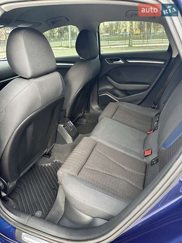 Седан Audi A3 2014 в Харькове