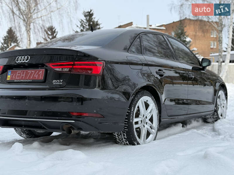 Седан Audi A3 2017 в Староконстантинове