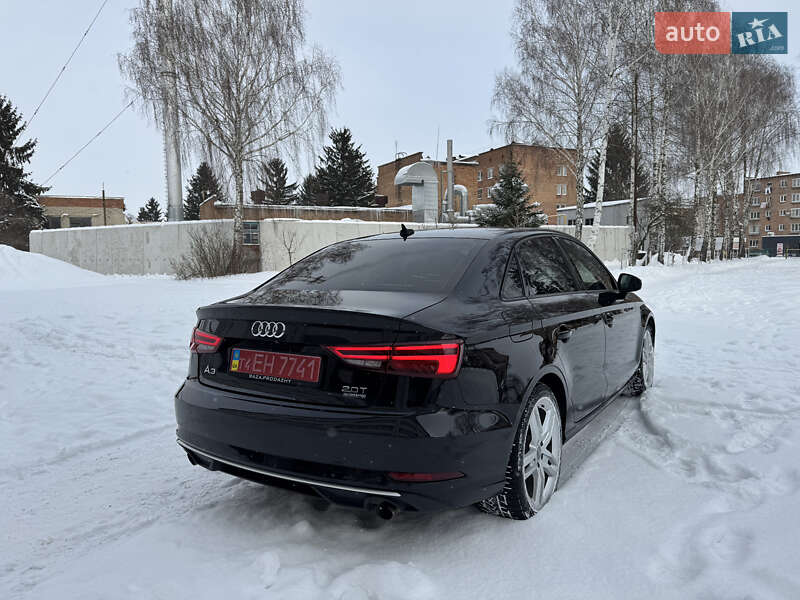 Седан Audi A3 2017 в Староконстантинове