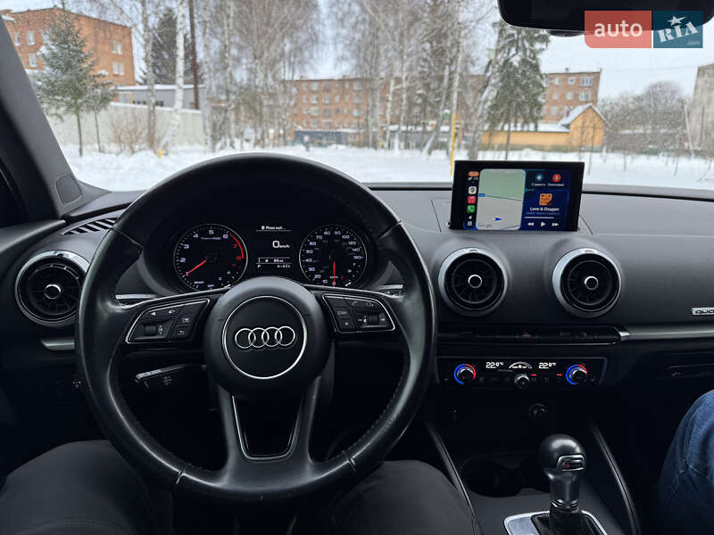Седан Audi A3 2017 в Староконстантинове