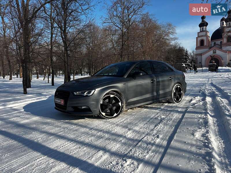 Седан Audi A3 2016 в Запорожье