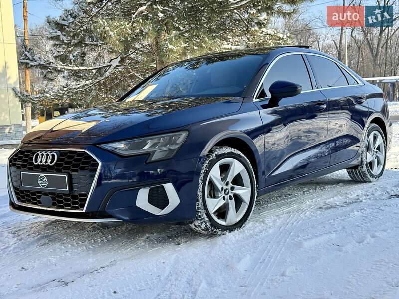 Седан Audi A3 2022 в Днепре