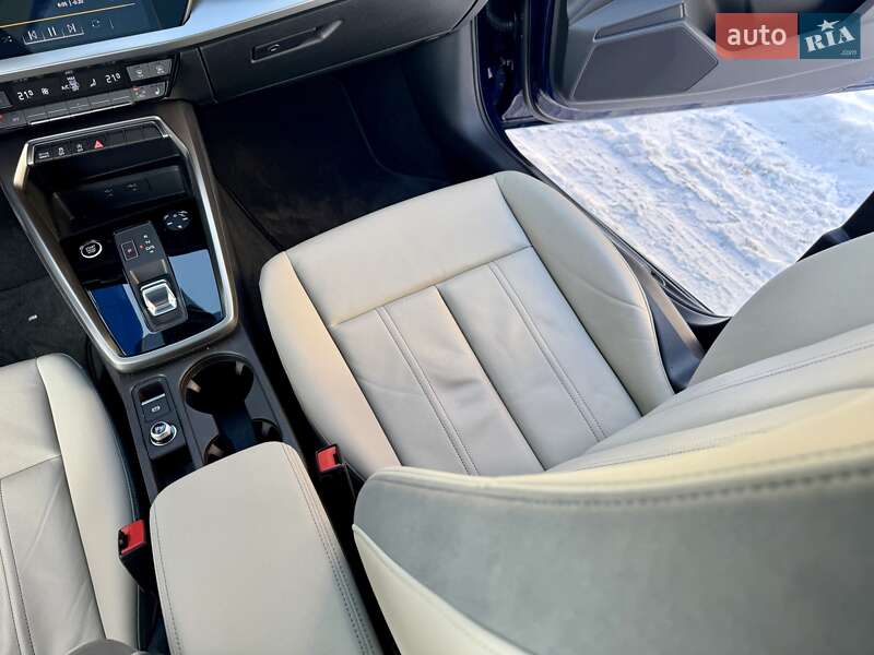 Седан Audi A3 2022 в Днепре