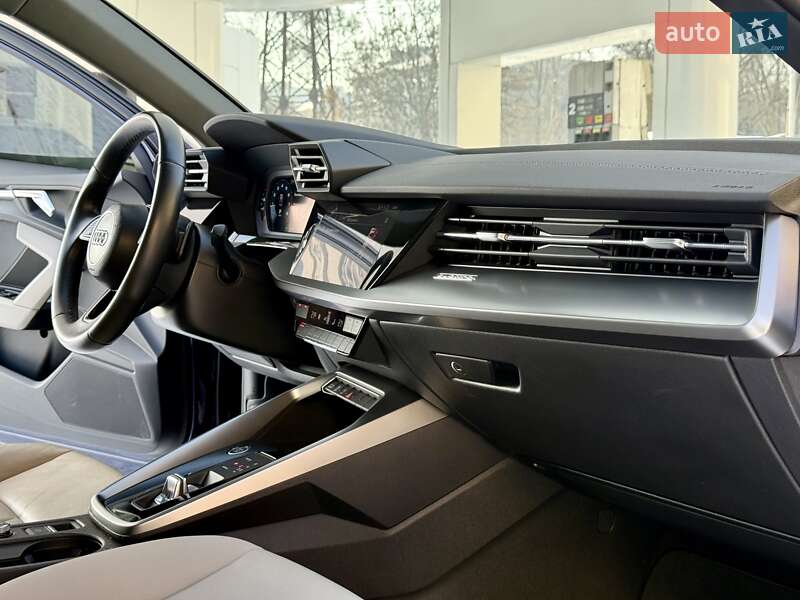 Седан Audi A3 2022 в Днепре