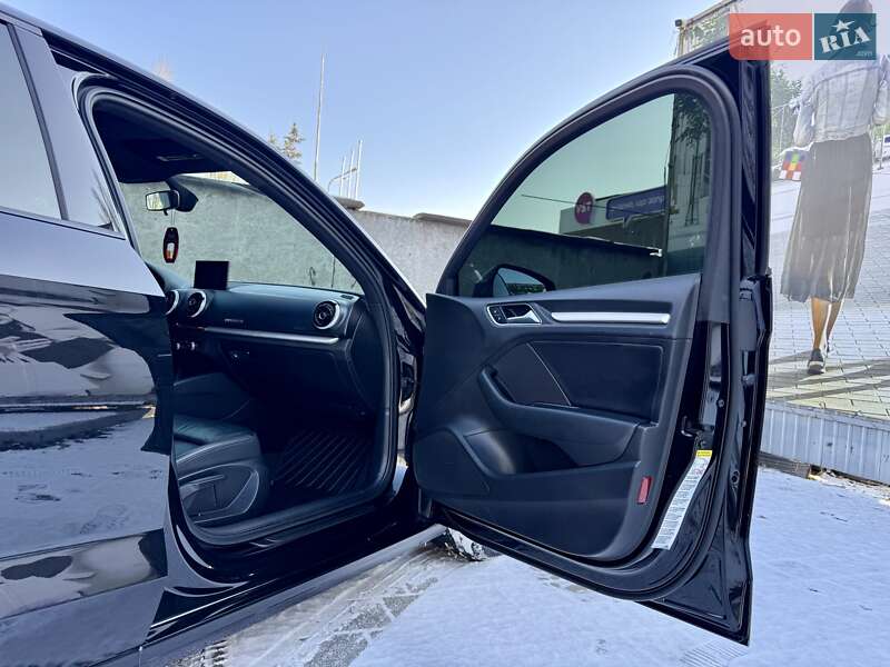 Седан Audi A3 2016 в Одессе