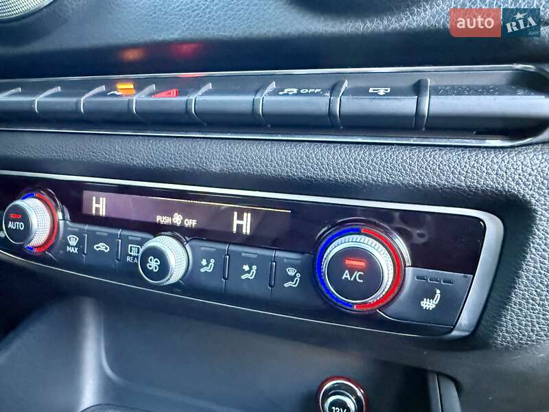 Седан Audi A3 2016 в Одессе