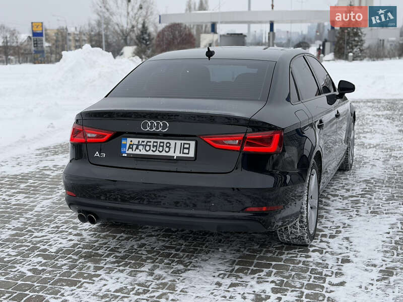 Седан Audi A3 2016 в Харькове