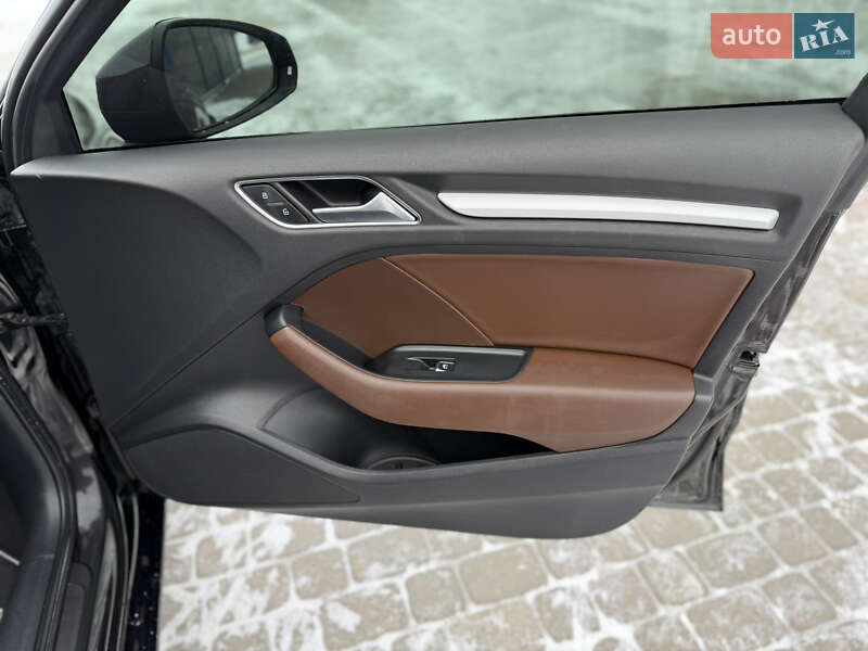 Седан Audi A3 2016 в Харькове