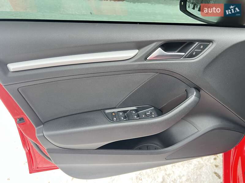 Хэтчбек Audi A3 2015 в Хмельницком